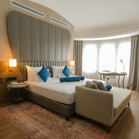 מלון Ramada Encore By Wyndham Karatay