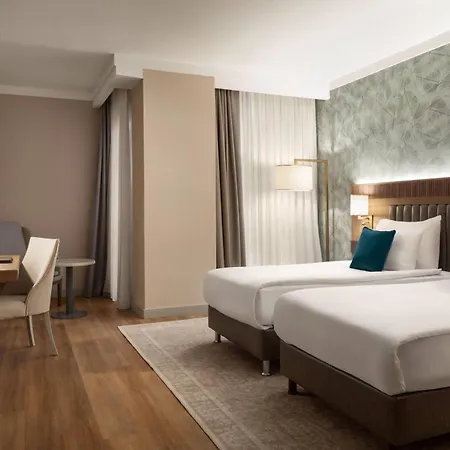Ramada Encore By Wyndham Karatay מלון קוניה