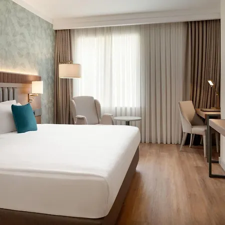 Ξενοδοχείο Ramada Encore By Wyndham Karatay 3*