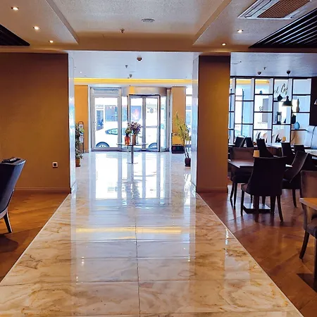 Ramada Encore By Wyndham Karatay 3* קוניה