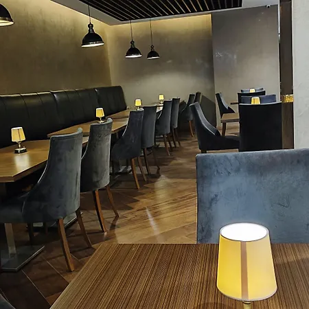 מלון Ramada Encore By Wyndham Karatay 3*