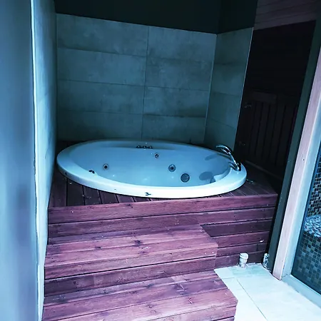 Ramada Encore By Wyndham Karatay Szálloda