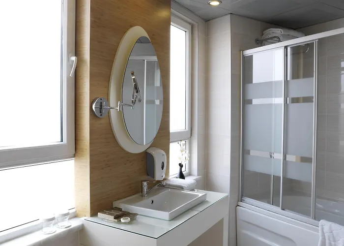 Hotel Ramada Encore By Wyndham Karatay 3*